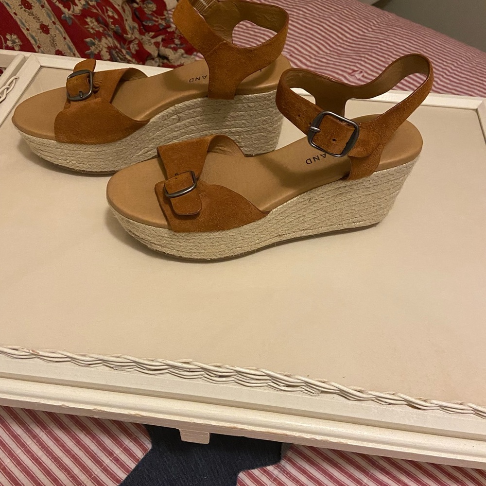 Lucky Mustard Suede Shoes Wedges